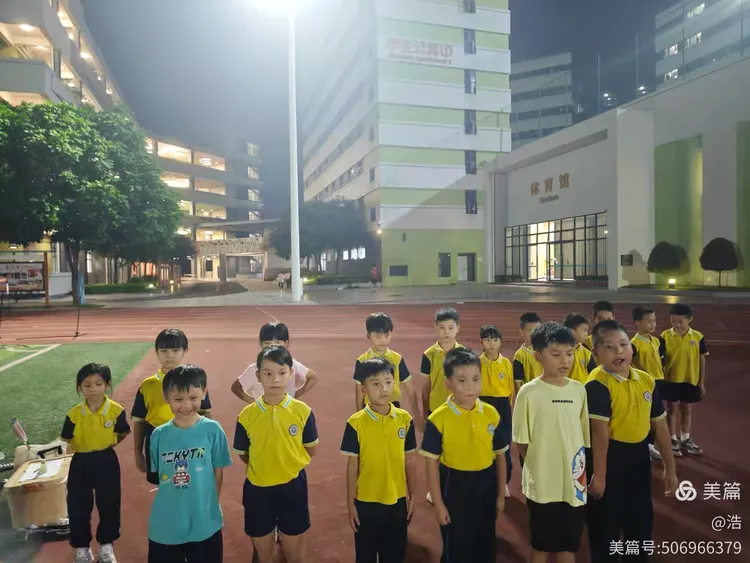 狮山实验学校羽毛球二班的活力学期